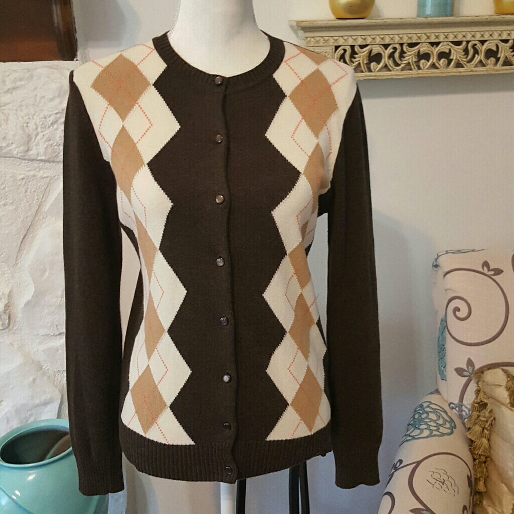 IZOD BROWN AND GOLD ARGYLE SWEATER